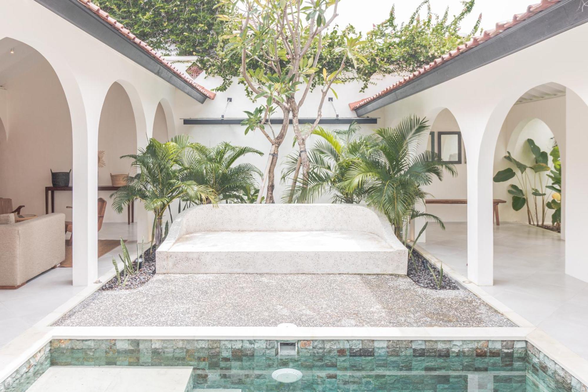 Happy Together By Kresna Hospitality Seminyak Exterior foto