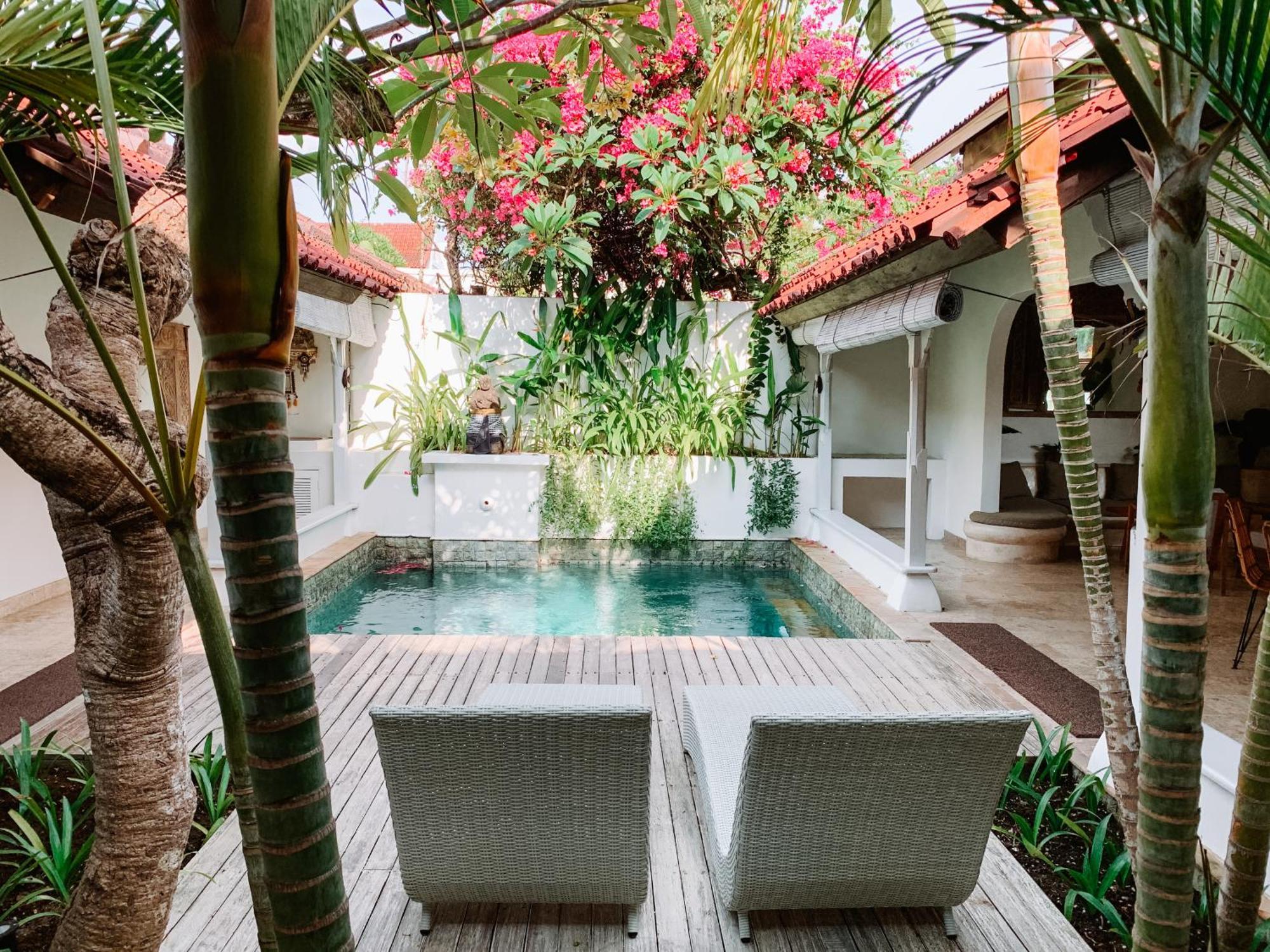 Happy Together By Kresna Hospitality Seminyak Exterior foto